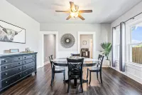 Stay Downtown Waco! Close to Magnolia, Baylor, Cameron Park