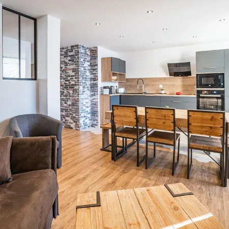 Superb apartment close to the slopes of Lavachet, ideal location!