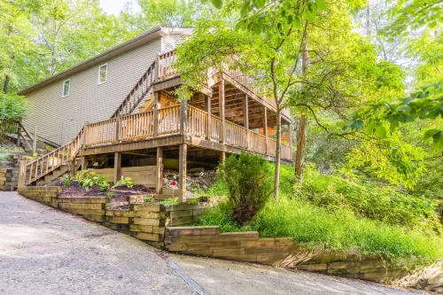 Kinstay Massanutten Family Cabin: 2 Living Areas, Views & Game Room + EV Charger - 3 stjerner