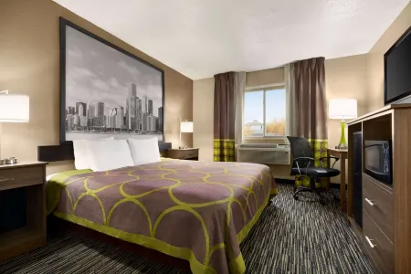 Super 8 by Wyndham Joliet I-55 N/Chicago Отели в г. Плейнфилд
