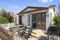 Air Conditioning! Cottage 2-blocks from Beach