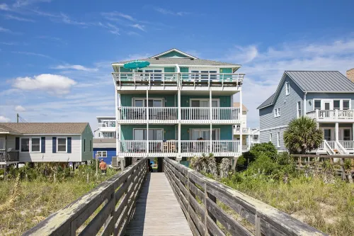Million Dollar Oceanfront View - Pristine Condo - Top Floor - Large Deck! - 3성급