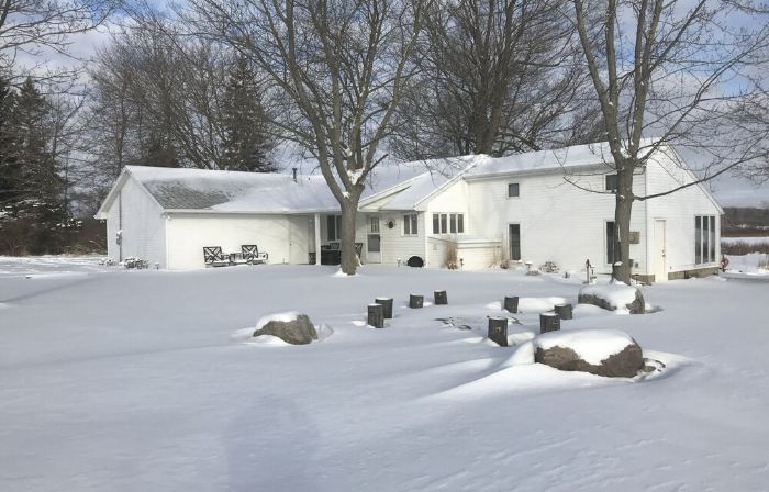 Mann Lake Cottage, Year Round, Pet friendly, sleeps 14, private relaxing, groups