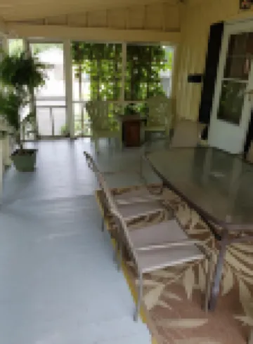 Elizabeth. A Guest House Near Lake George.