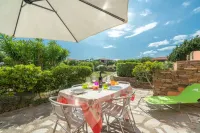 Comfort and Privacy for Four Guests - Villas