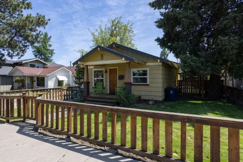 West Side Gem │Two King Suites │Walk Everywhere │Hot Tub │Large Living Space