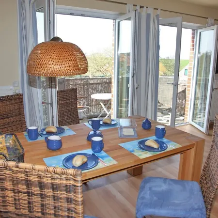"FeWo Meeresblick am Sandstrand"-2 Bedrooms- Balcony-2nd Floor-50 Meters to the Beach