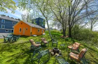 Ultimate Pine Point Beach Family Compound-4 Units, 8 Bedrooms, Yard