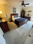 Gorgeous Beach town-Tropical Private HEATED Pool & Tiki Lanai Close to Beaches!