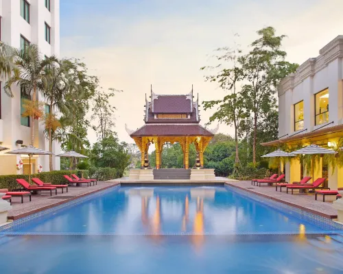 Mida Grande Hotel Dhavaravati Nakhon Pathom Hotel in zona Palazzo Senam Chan