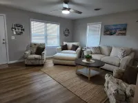 Bungalow by the Bay. Minutes to DE Turf Fields. 30 minutes to resort beaches.