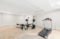 Charming 5 bed Mountain Home in National Preserve. Romantic peaceful getaway nea Hotels in London Britain