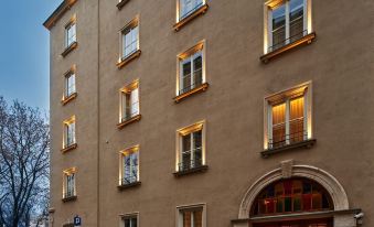 Garamond, a Tribute Portfolio Hotel