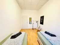 Rooms in Cozy 4BR Shared Apt Central Hotell i Gemeindebezirk Liesing