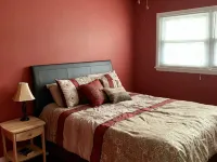Experience Kentucky Lake out the back door! Spacious 4-bedroom retreat awaits. Hotels in Calloway County