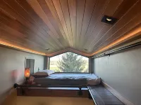 River Front Rock House Hotels near Schroeder Park