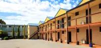 Seaview Motel & Apartments