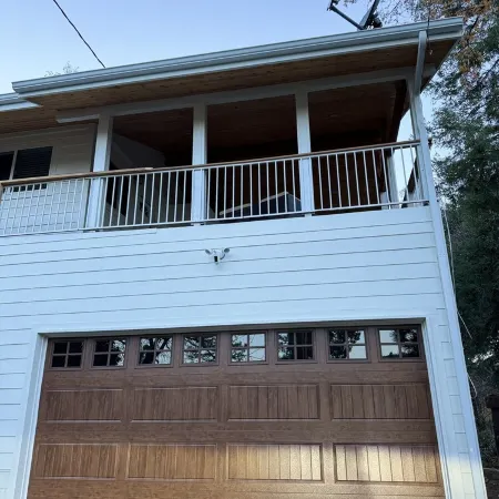 Modern Yosemite Escape – Cozy + Nature Views + EV Charger + Large Deck +Kitchen