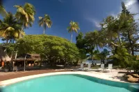 Oure Lodge Beach Resort - Pools