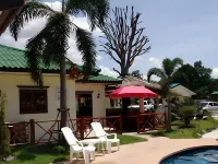 Ryans Resort Hotels in Amphoe Prasat