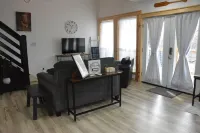 Family/Pet Friendly, Peaceful Cabin, Lakeview, Deck with Norfork Lake views