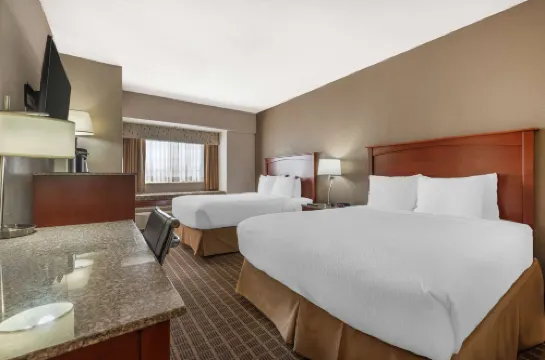 Best Western Plus Peak Vista Inn  Suites
