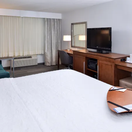 Hampton Inn & Suites by Hilton Calgary-University Northwest