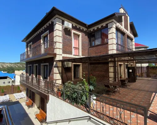 Magellan Family Guest House Hotels in Sukko