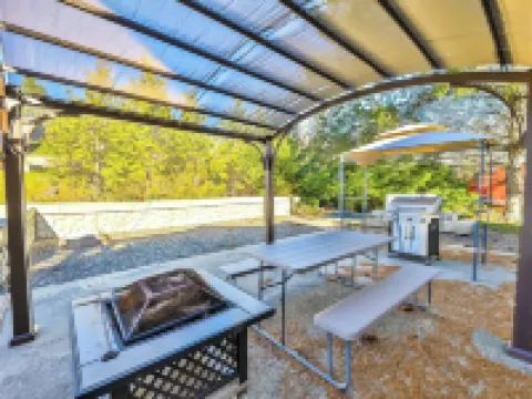 6BR/7bath Luxury home Hot Tub in Hunter Catskills Hotels in Hunter