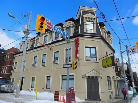 Royal Oak Inn Отели рядом с достопримечательностью «Университет ОКАД»