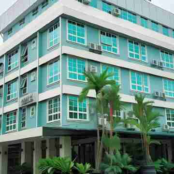 900 Inn Hotel Exterior