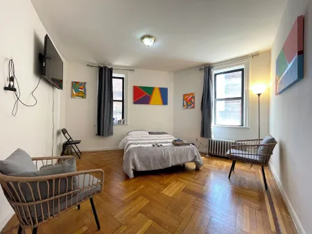 Long-Term, 2-Bedroom Apartment in the Bronx, Near Yankee Stadium & Pet-Friendly. Отели рядом с достопримечательностью «Манхэттенский колледж»