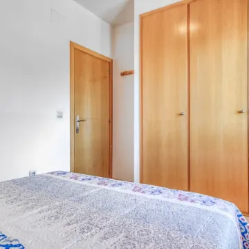 Apartment in Roses with Waterfront Views