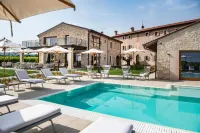 Magari Estates Hotel - Homestays