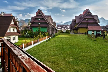 Pardałówka, Sun & Snow Отели рядом с достопримечательностью «Велька Крокев»