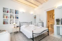 Vincenzo Family Rooms Hotels in Tinos