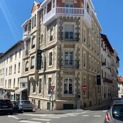 Ama Hôtel Hotels near Gare de Biarritz