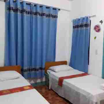 R&E Bed & Breakfast Rooms