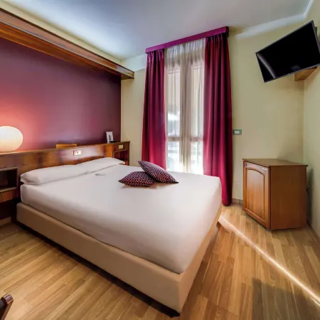 La Villa, Sure Hotel Collection by Best Western