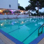 Blue Nest Hotel - pantai
