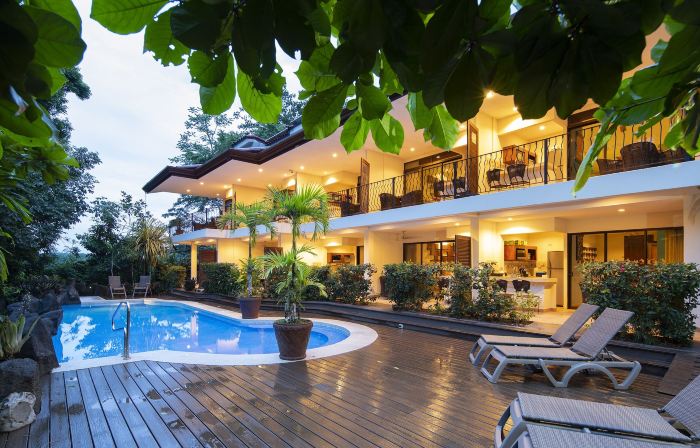 Pumilio Mountain & Ocean Hotel