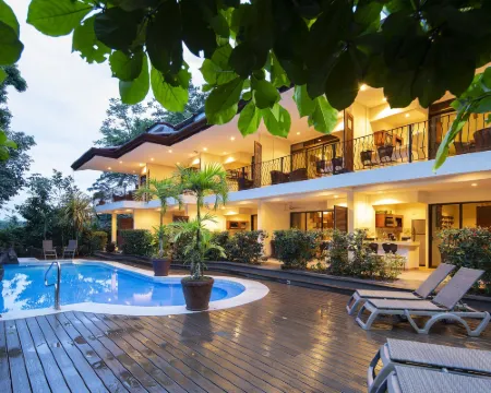 Pumilio Mountain & Ocean Hotel Hotels in Jaco