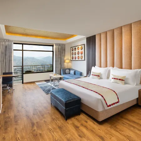 Justa Cliffend Resort & Spa, Mashobra