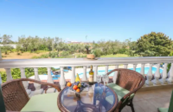 The Mayflower Studios & Apartments