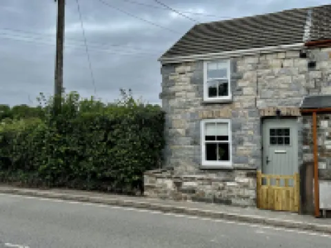 Penderyn Cottage Waterfall Country Brecon Beacons Hotels in 