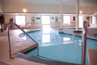 Baymont by Wyndham Mequon Milwaukee Area - Pools
