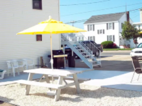 Buttercup Suites