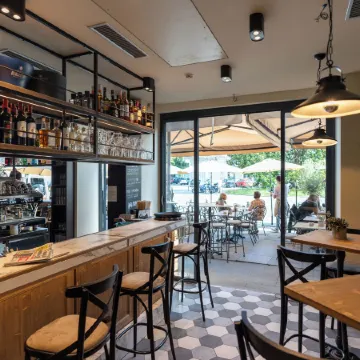 Seven Town House Boutique Hotel