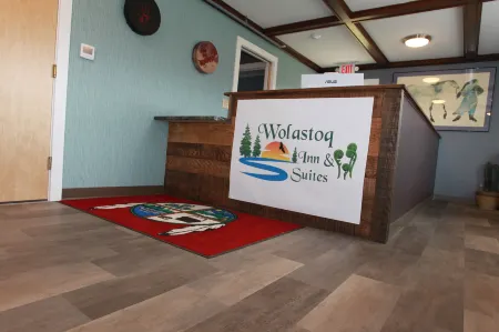 Wolastoq Inn and Suites