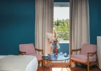 Le Domaine de Camboyer - the Originals Collection Hotels in Vallègue